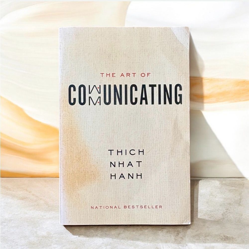 📖”The Art of Communicating” Book